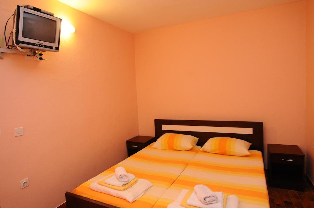 Vila Apartments Lidija Petrovac Quarto foto