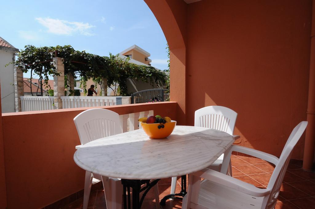 Vila Apartments Lidija Petrovac Quarto foto