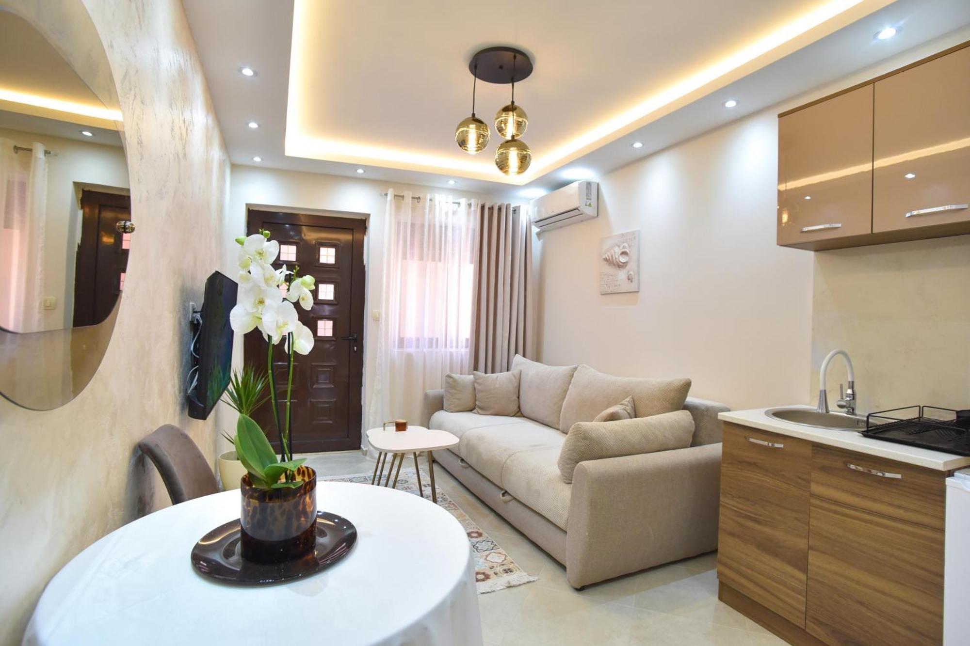 Vila Apartments Lidija Petrovac Exterior foto